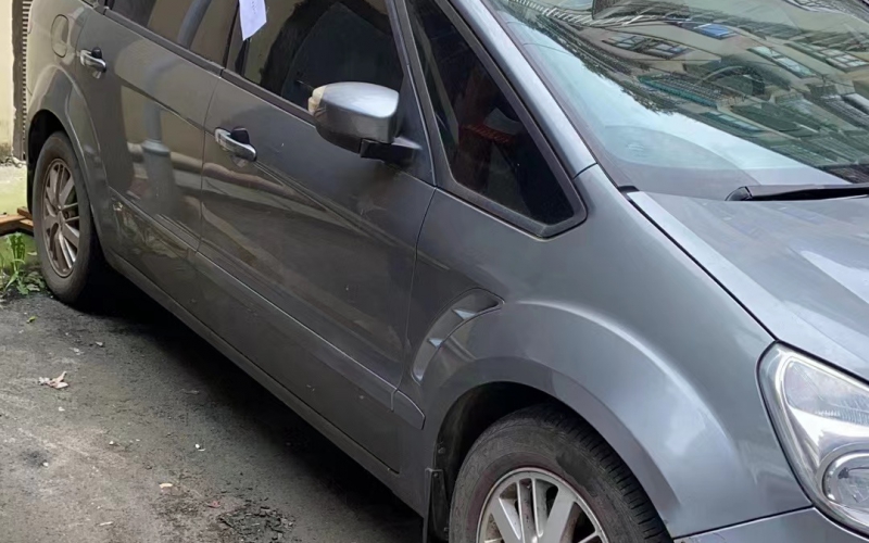 首鋼貴陽特殊鋼有限責(zé)任公司工會(huì)持有的福特商務(wù)車轉(zhuǎn)讓(五次掛牌)