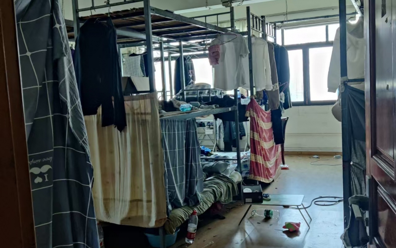 貴州省機(jī)關(guān)事務(wù)管理局國有資產(chǎn)管理服務(wù)中心貴陽市云巖區(qū)花溪大道北段128號靈達(dá)新苑B棟3層1-3號、B1單元4層1號房屋招租