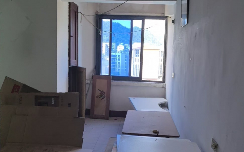 貴州省機(jī)關(guān)事務(wù)管理局國(guó)有資產(chǎn)管理服務(wù)中心貴陽(yáng)市云巖區(qū)金頂山46幢1單元8層1號(hào)住宅招租